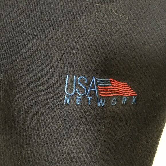 VTG Men’s Andrew Rohan Size M Navy Embroidered USA Network Logo Pullover Sweater - Picture 4 of 8